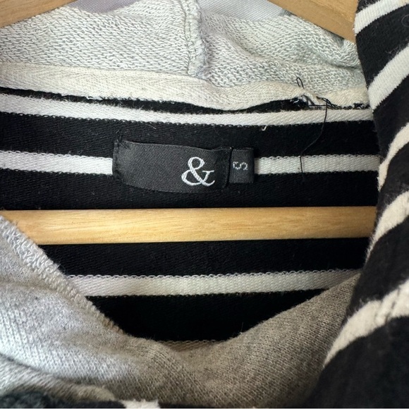 Boutique Ampersand Ave Black & White Stripe Double Layer Hoodie Sweatshirt S - Picture 3 of 4